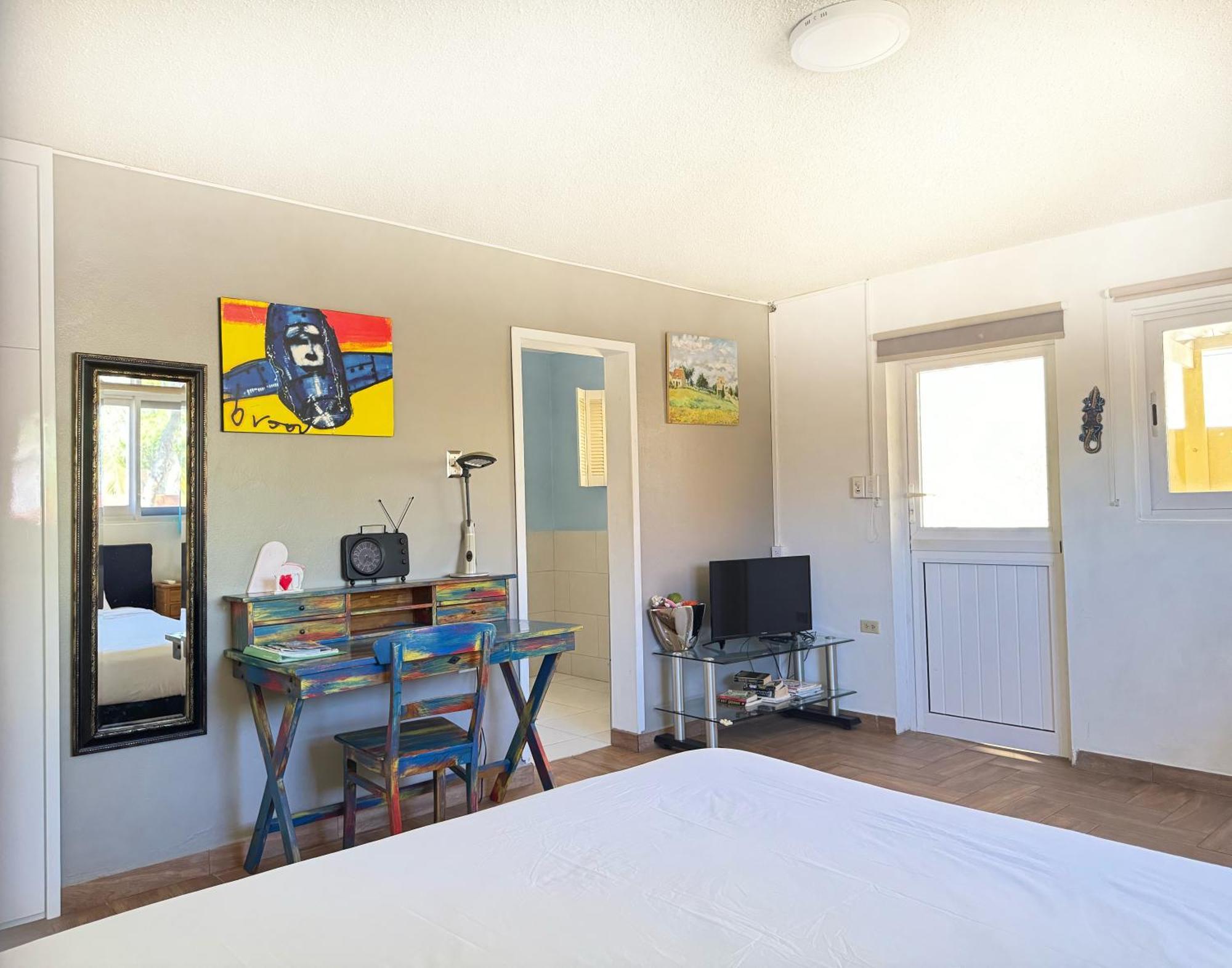 Casalina Garden 2 Blocks To Palm Beach & Kitesurfing School Room photo