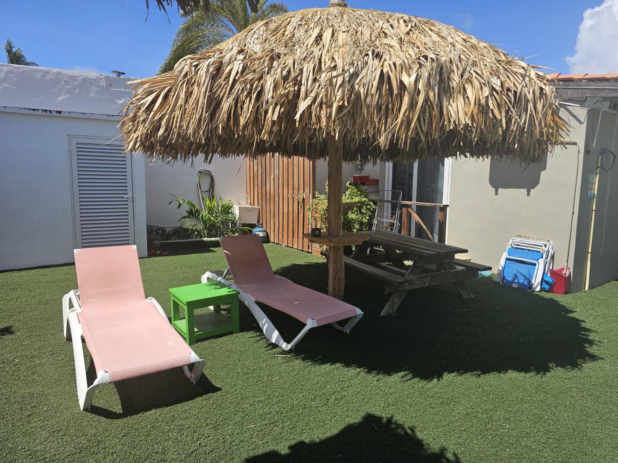 Casalina Garden 2 Blocks To Palm Beach & Kitesurfing School Exterior photo
