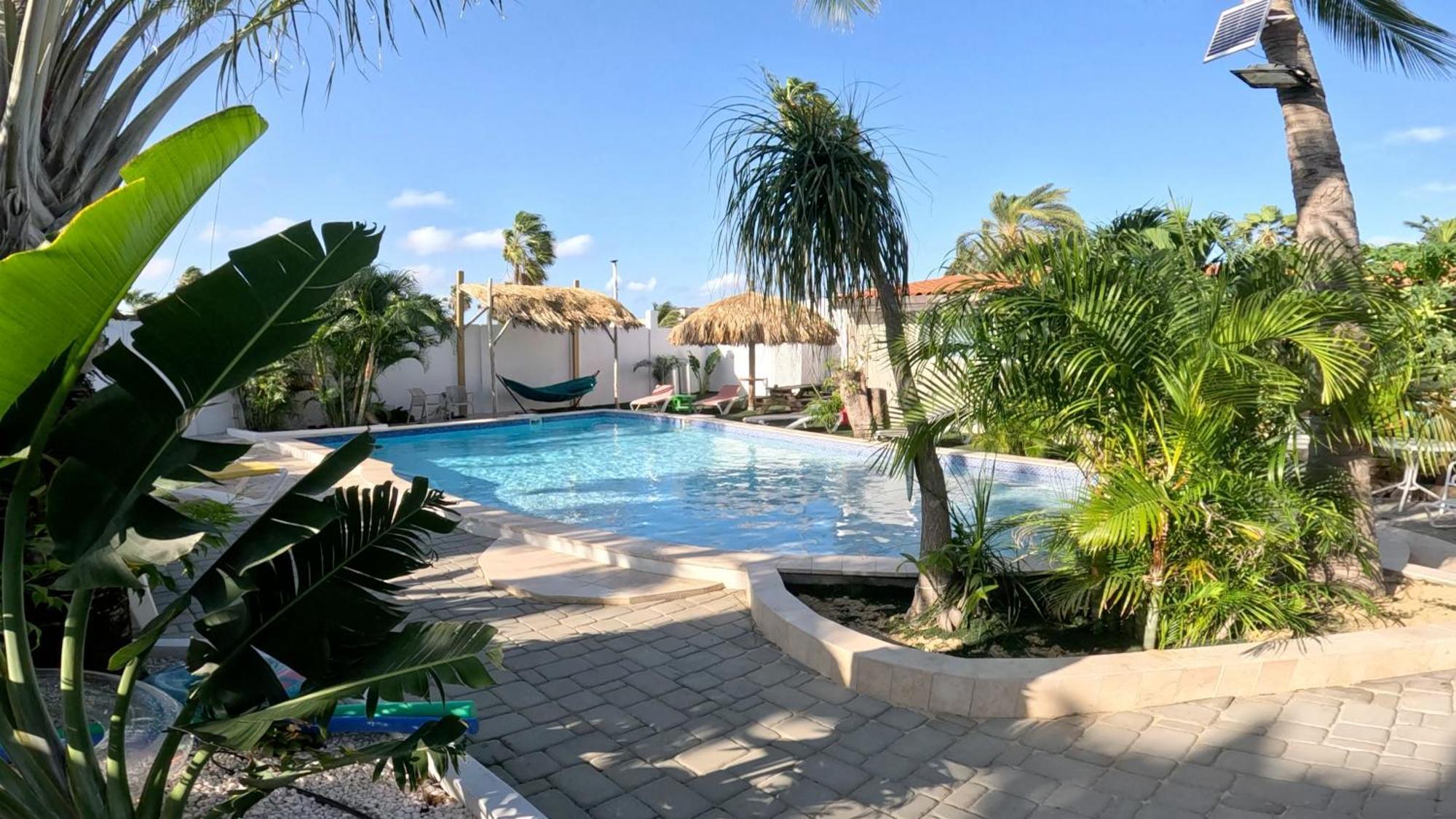 Casalina Garden 2 Blocks To Palm Beach & Kitesurfing School Exterior photo