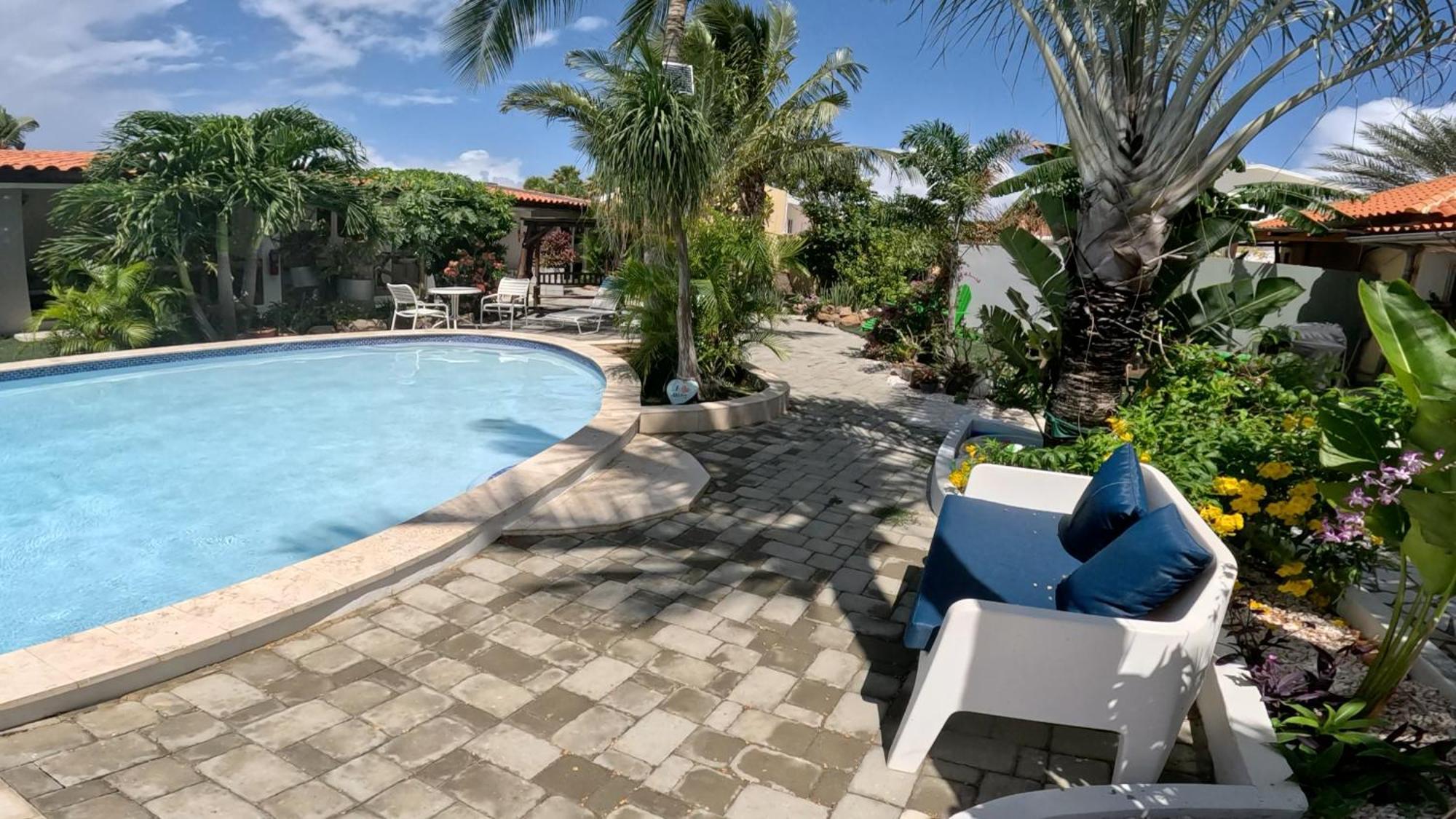Casalina Garden 2 Blocks To Palm Beach & Kitesurfing School Exterior photo