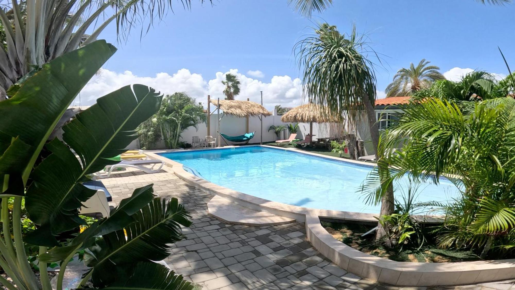 Casalina Garden 2 Blocks To Palm Beach & Kitesurfing School Exterior photo
